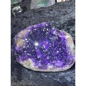 3.24 URUGUAYAN AMETHYST